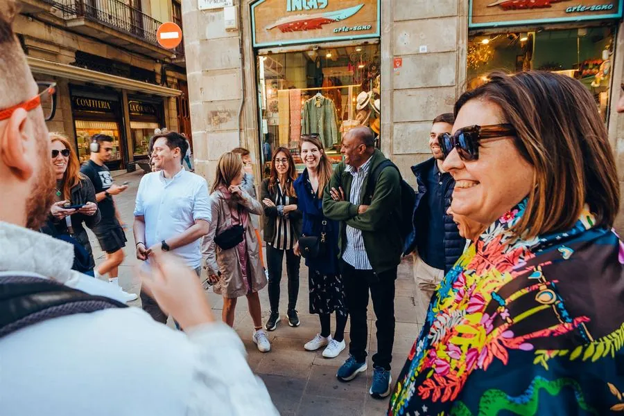 A participant laughing during the treasure hunt
